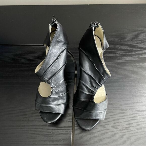 Messeca New York Cecilia Black Leather Platform Wedges. 9.5 - Picture 6 of 16